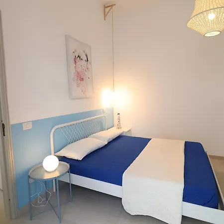 Aura A 4 Posti Holiday home